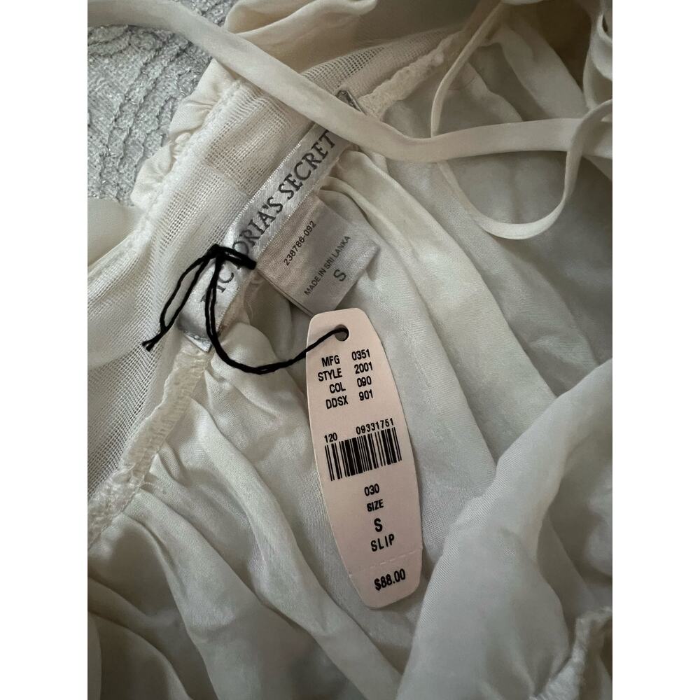 Victoria’s Secret NWT Slip Size S